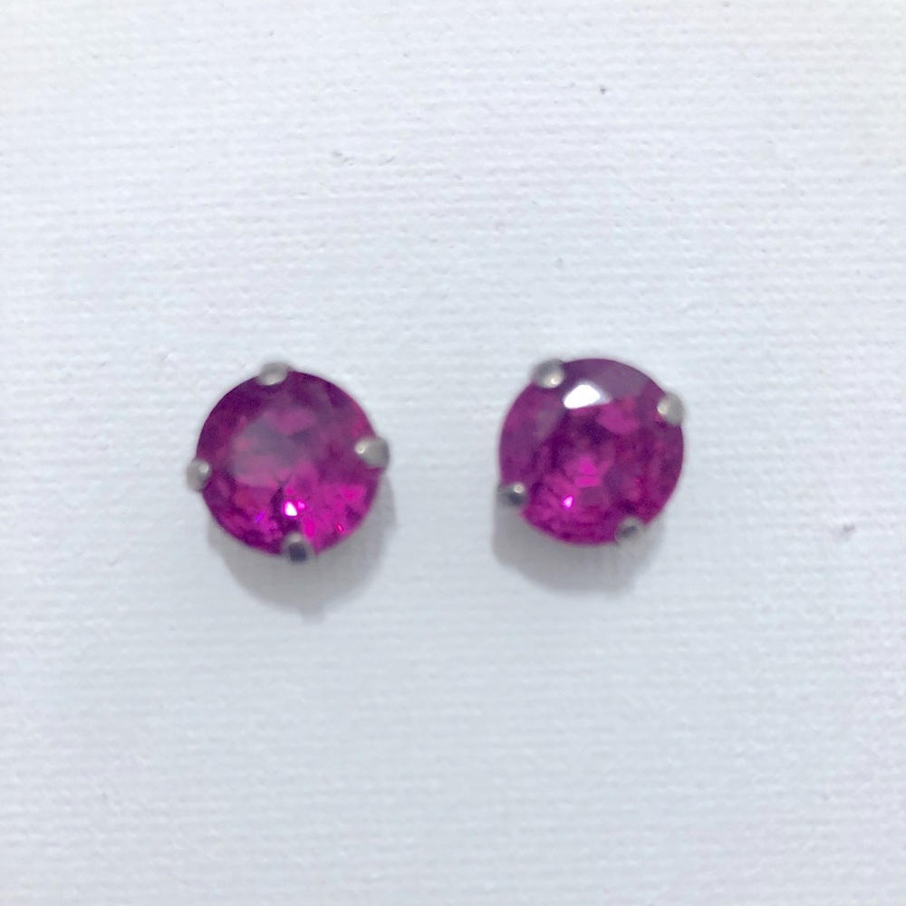Hot pink Sorrelli stud earrings